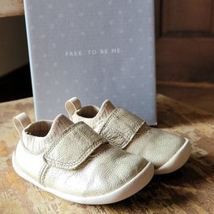 Clarks Roamer Seeker Metallic Baby Shoes 3.5 W